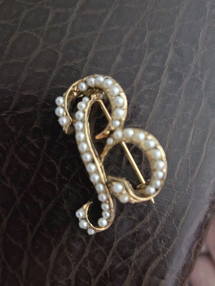Vintage Pearl Script Brooch Pin Capital Letter B Initial Gold Tone Monogram