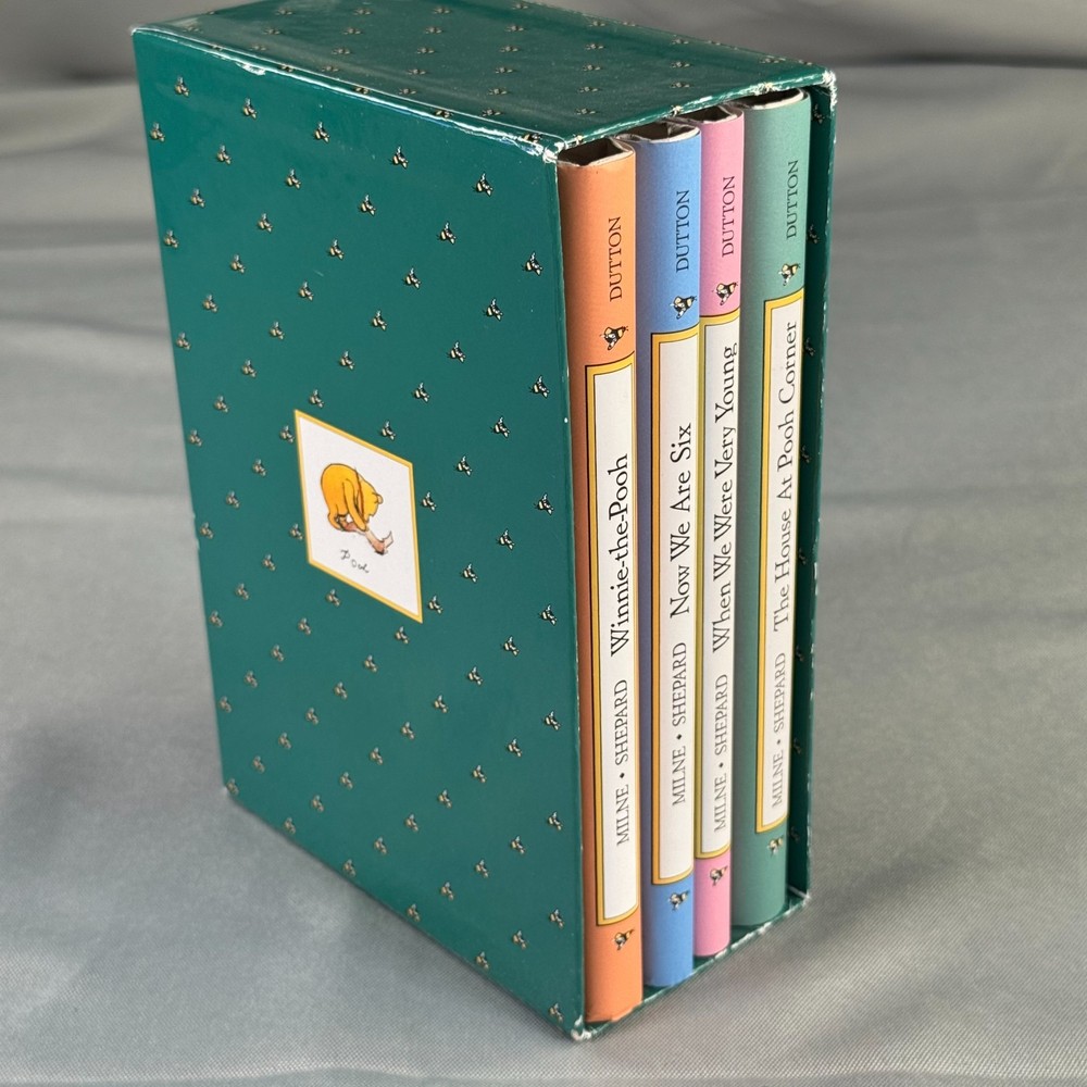 Pooh's Library 4 Book Box Set Dutton Hardcover Milne Shepard Winnie-the-Pooh