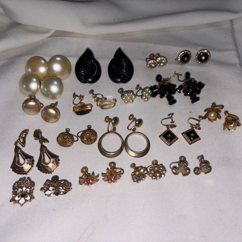 Vtg SCREW BACK Earrings  Lot Of 18 Pair Unmarked Spain 1/20 GF Sterling Delma