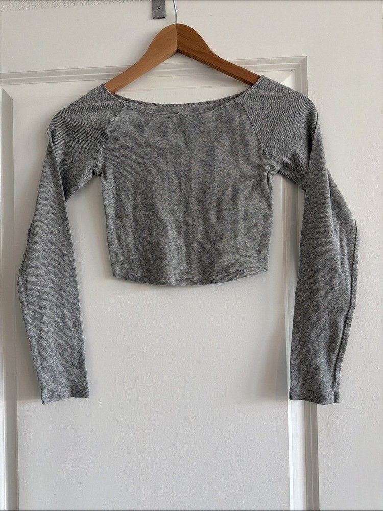 Wild Fable Women heather gray long sleeve ribbed crew neck crop Top, size S