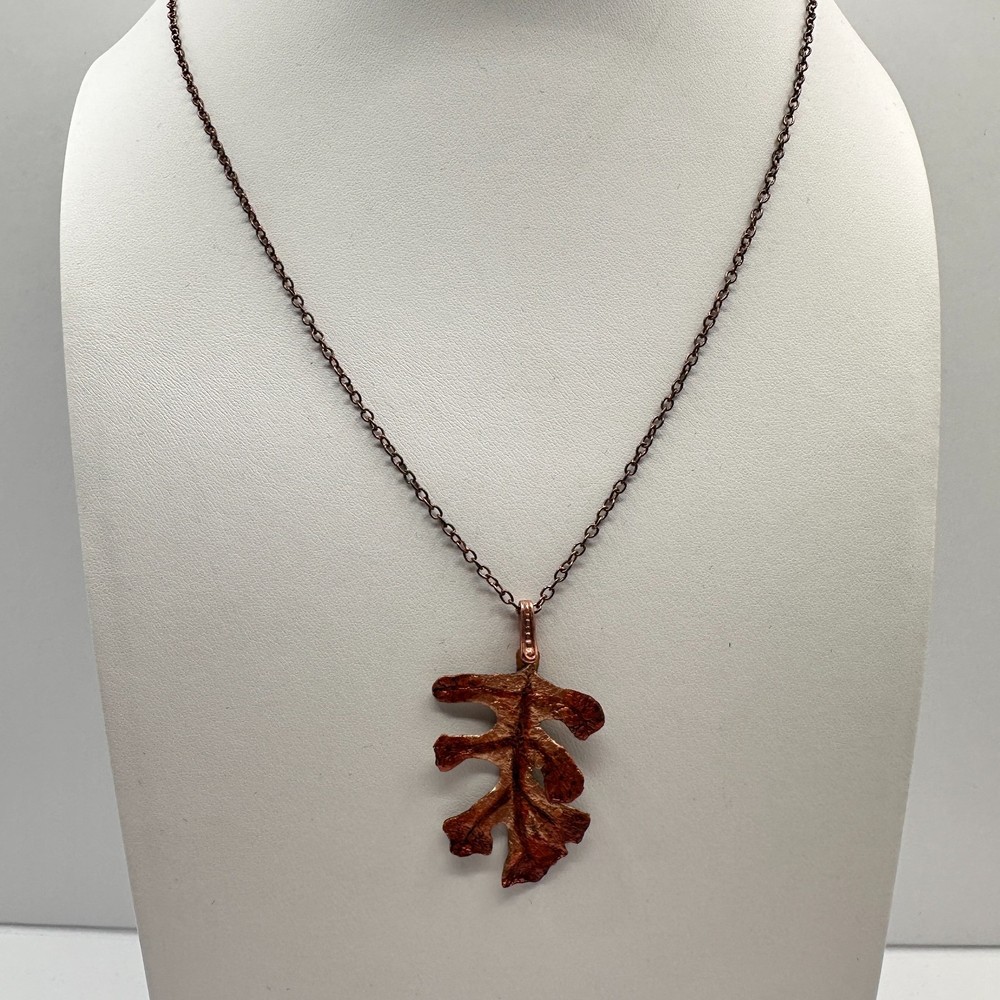 Vintage 90s Copper Tone Oak Leaf Pendant Necklace Nature Boho Style Fall Fashion