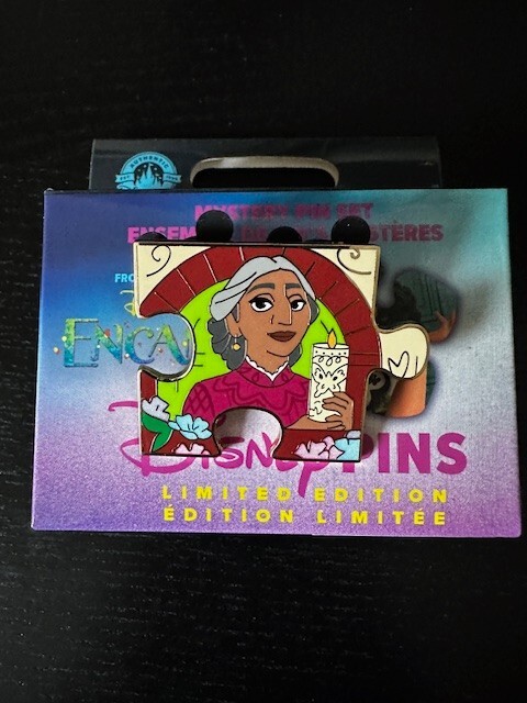 Disney Parks Encanto Puzzle Pin 2024 Abuela Alma Madrigal LE 600 Grandma-image