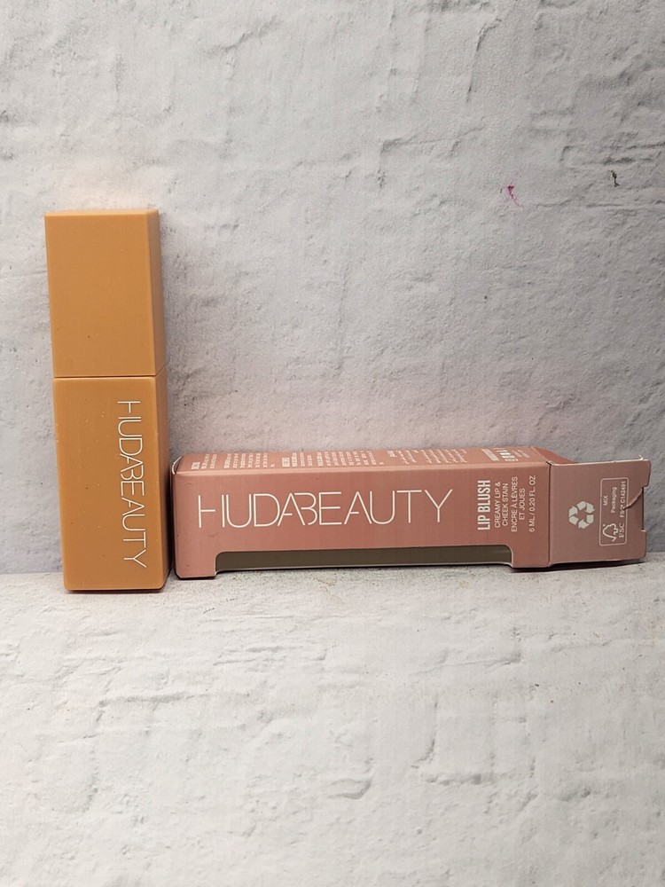 Huda Beauty Lip Blush Creamy Lip Cheek Stain- Peachy Kiss 0.20 Oz- New
