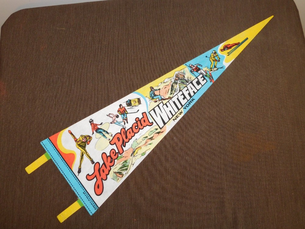 VINTAGE SOUVENIR PENNANT 25