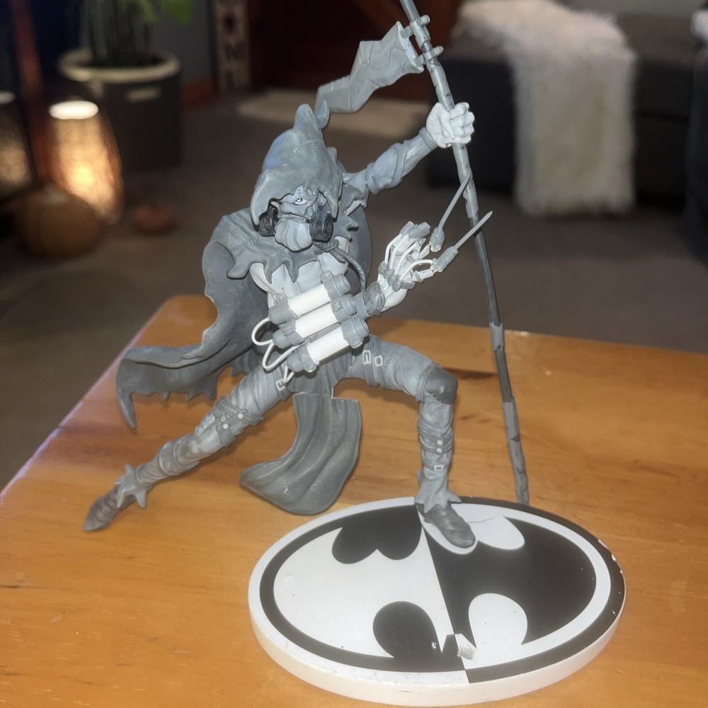 DC Collectibles Batman Black & White Scarecrow by Carlos D'Anda Statue