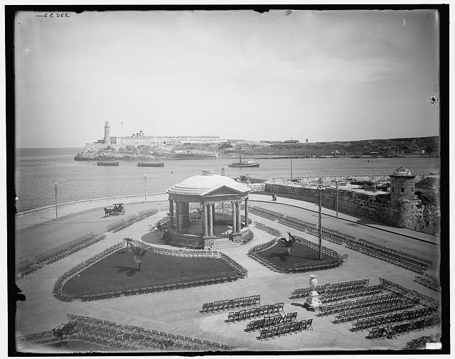 Malecon,bandstands,harbors,sea walls,fortifications,El Morro,Havana,Cuba,1904