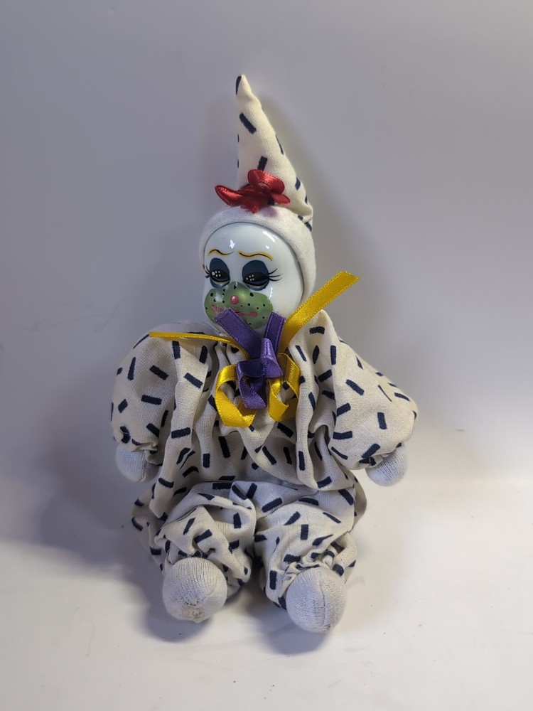 Hubao Vintage Polka Porcelain Face Dot Sleepy Hat Porcelain Clown Doll