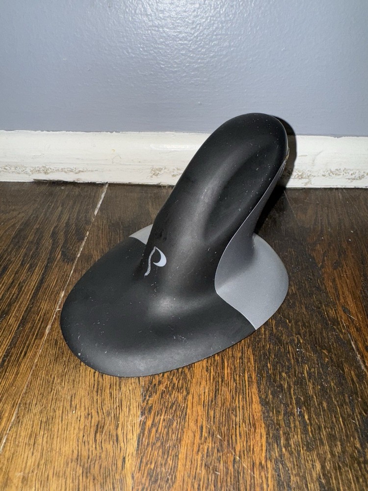 Penguin Posturite 9820102 Wireless Ergonomic Mouse Black Silver Design