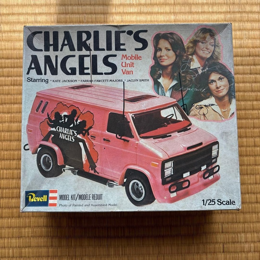 Revell 1977 Charlies Angels Mobile Unit Van Vehicle Model Kit Unassembled