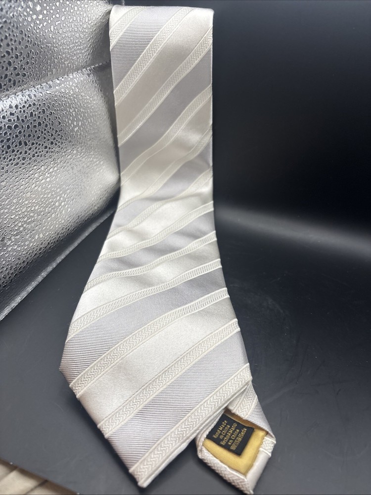 Donald J. Trump Tie Men's Red Striped 100% Silk Handmade Signature Collection0018