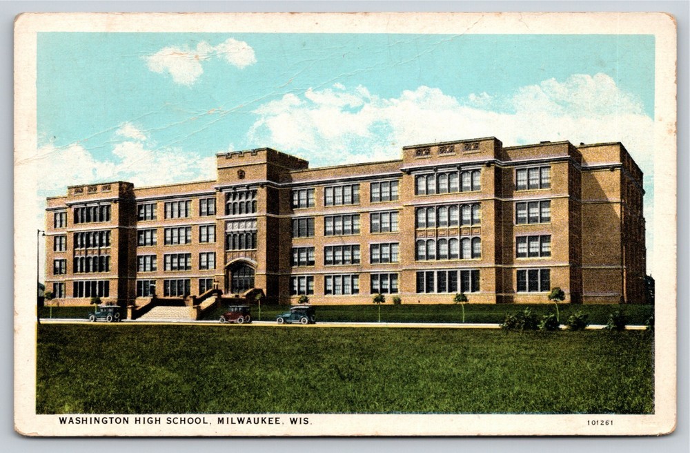 Milwaukee Wisconsin~Front of Washington High School~Vintage Postcard