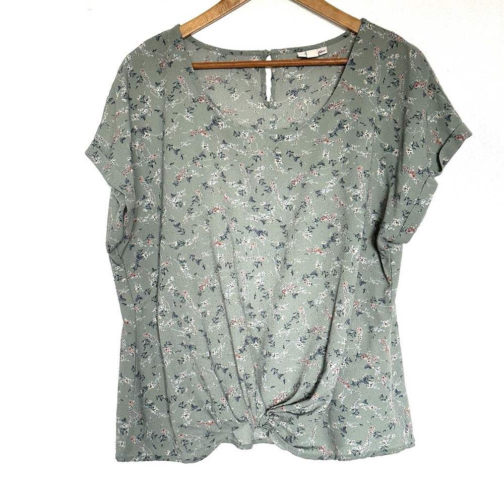SO Shirt Women’s XXL Green Floral Boho Short Sleeve Lightweight Blouse Top