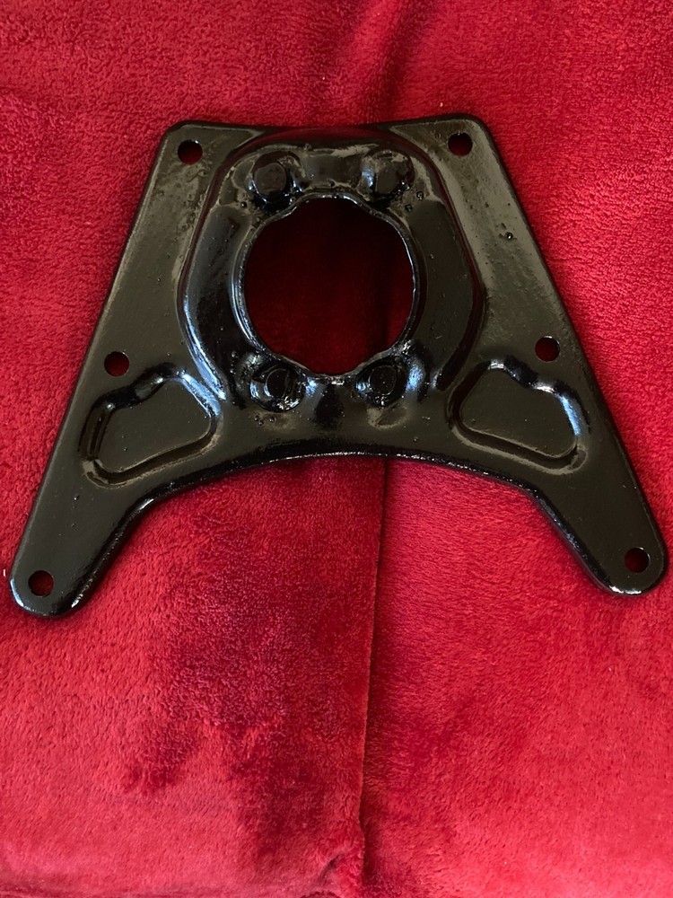 Triumph TR6 TR4A TR250 Lower spring pan NOS