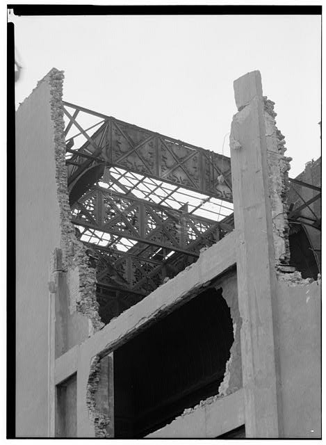 Photo:Eiffel Tower Paris France 1900s Ruins Demolition Steel Framework