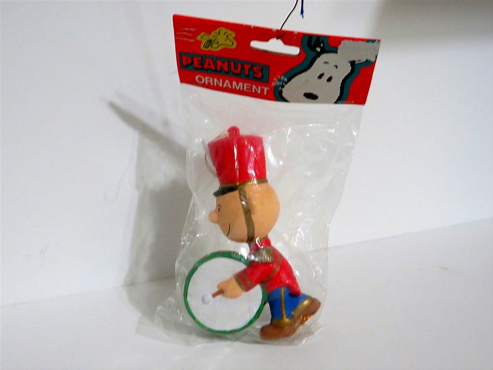 Snoopy Peanuts Charlie Brown Kurt Adler Christmas Ornament Figure Figurine