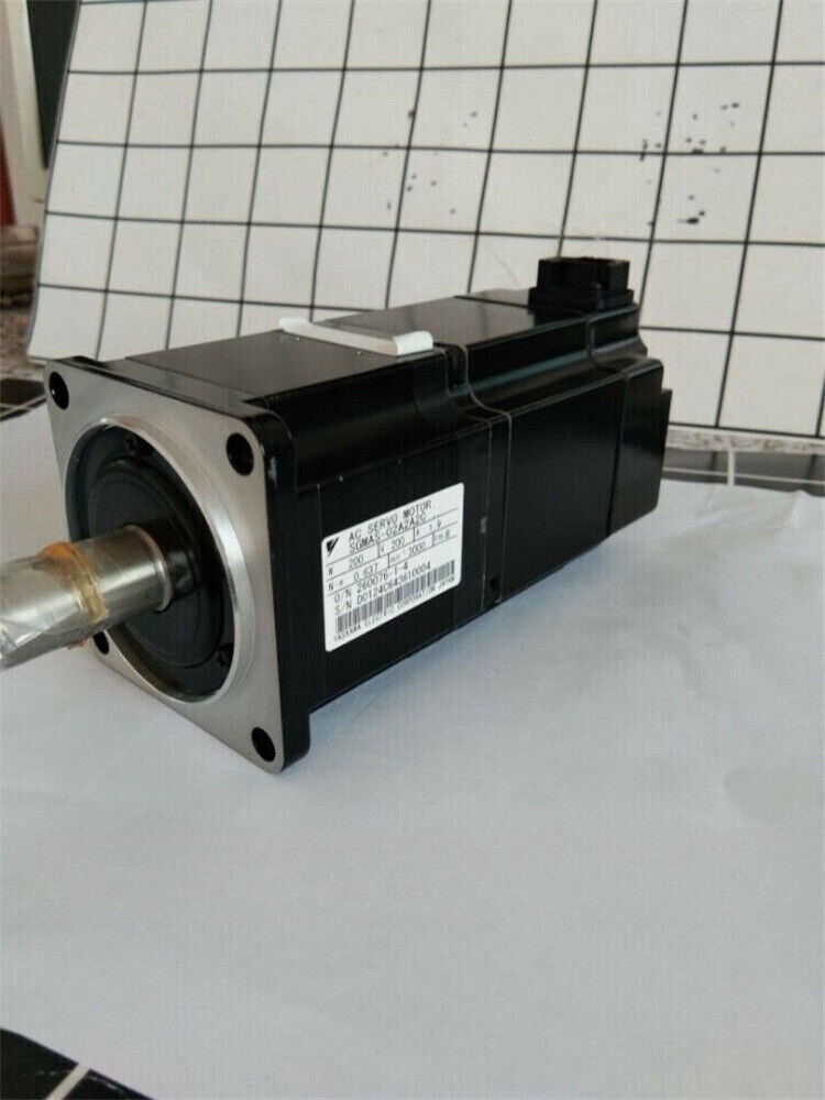 One Yaskawa servo motor SGMAS-02A2A2C NEW Free delivery