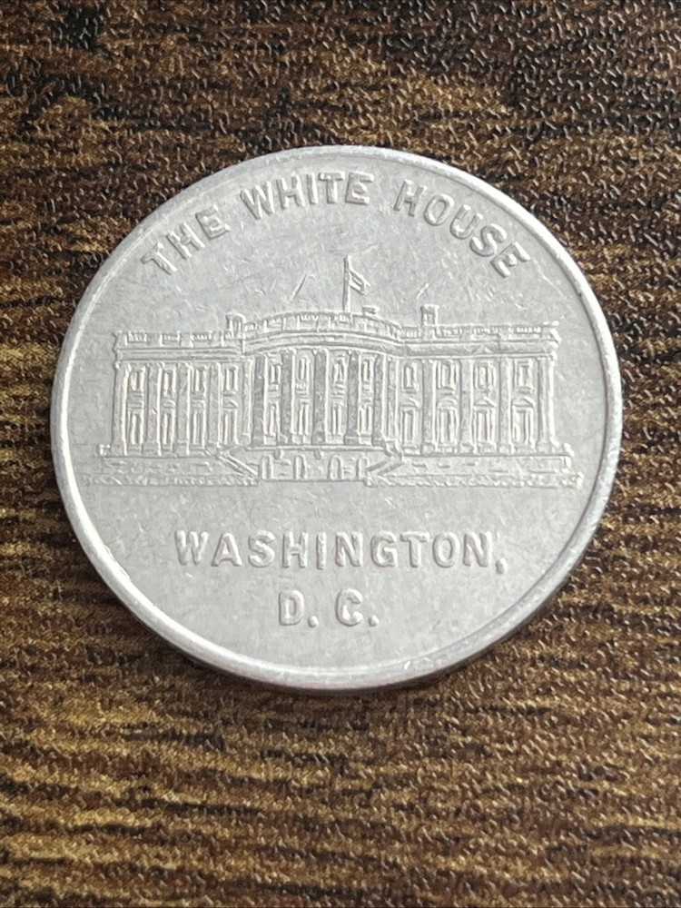 The White House Washington DC USA US President Medallion Token Coin TC1147*