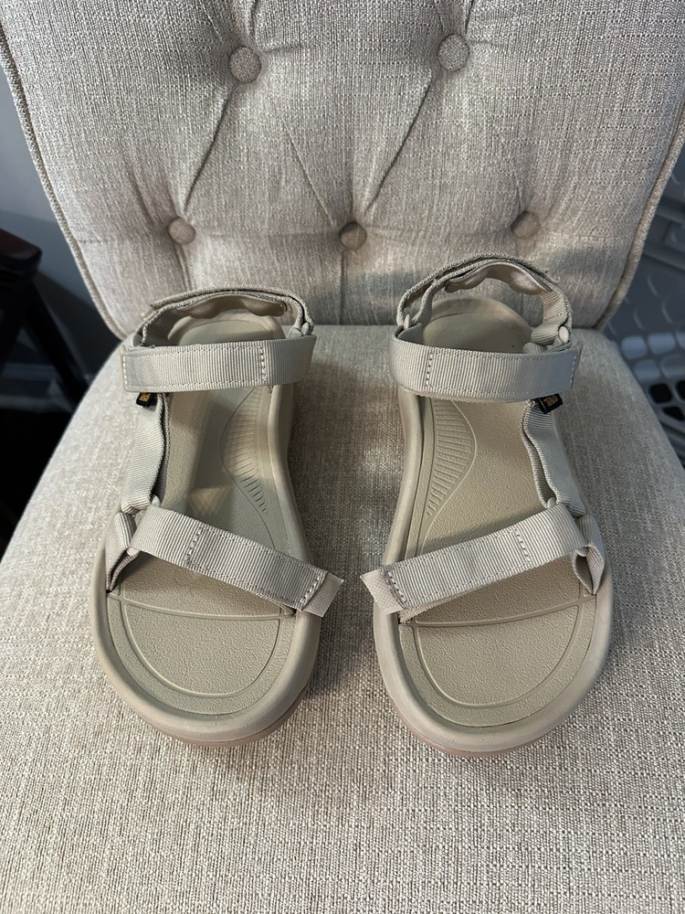 TEVA  Woman’s Hiking Sandals HURRICANE XLT 2 AMPSOLE MAPLE SUGAR Us Size 9 NWOB