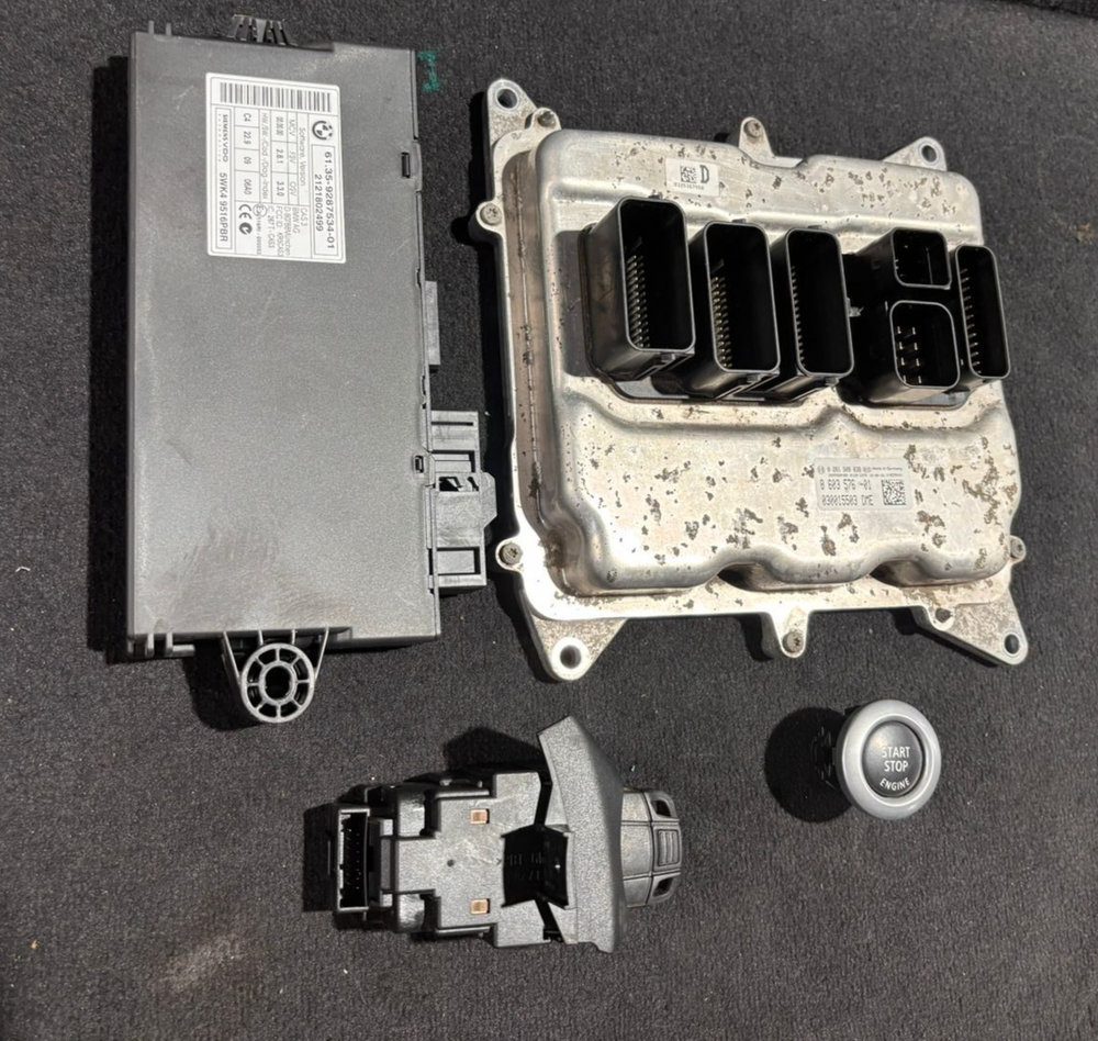 BMW Z4 X1 20i N20 E84 ENGINE CONTROL ECU Kit DME CAS3 + Key Manual - 8603576