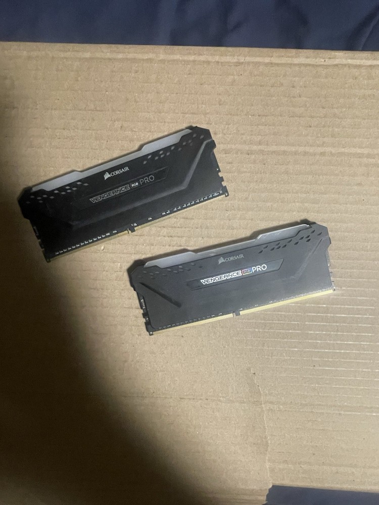 Corsair Vengeance RGB Pro SL Desktop Memory Module 32GB (2x16GB) DDR4 3600MHz