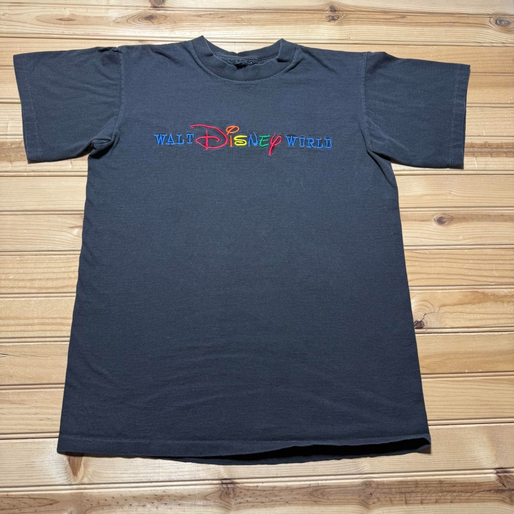 Vintage 90s Walt Disney World Rainbow Embroidered Logo Souvenir T-Shirt - Medium