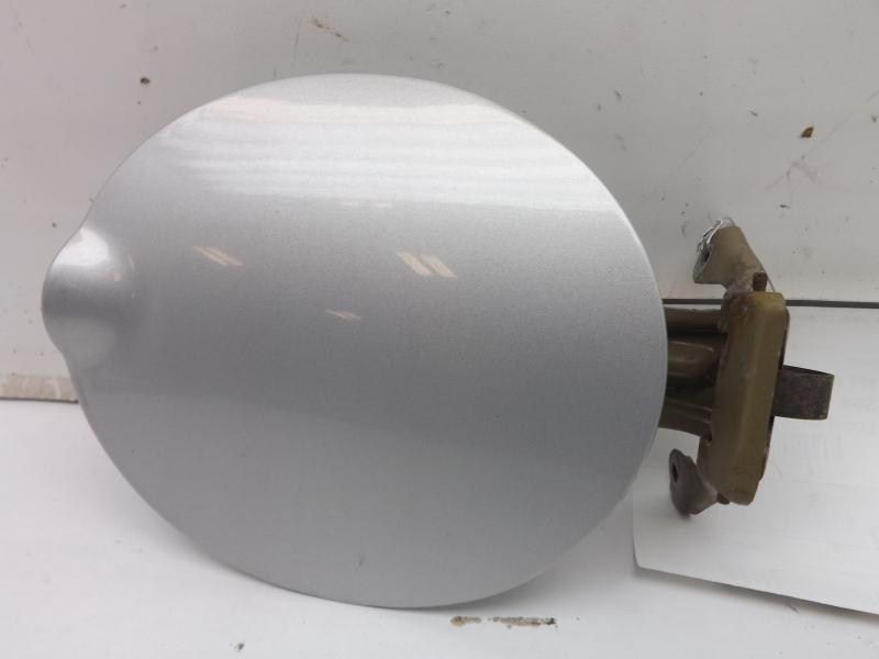 01 FORD TAURUS FUEL FILLER DOOR 100843