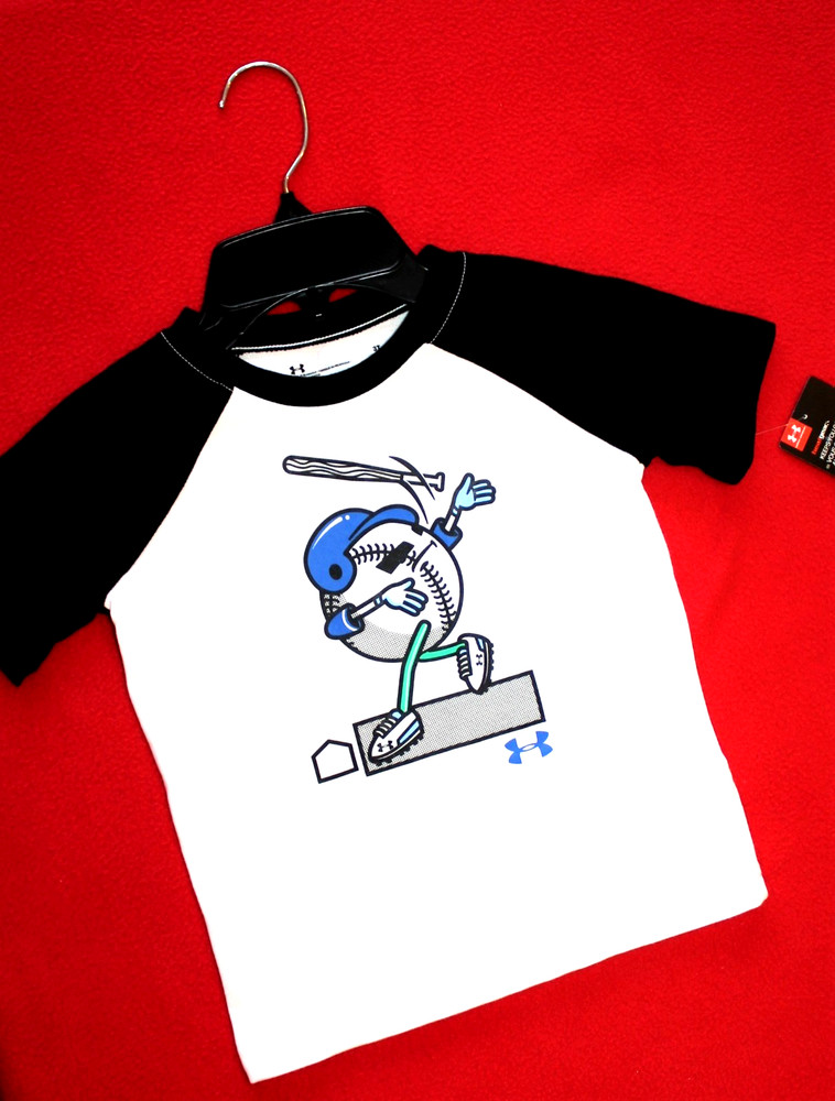 BOYS UNDER ARMOUR T-SHIRT SIZE 4...HEAT-GEAR BASEBALL GRAPHICS...NEW wt TAGS!