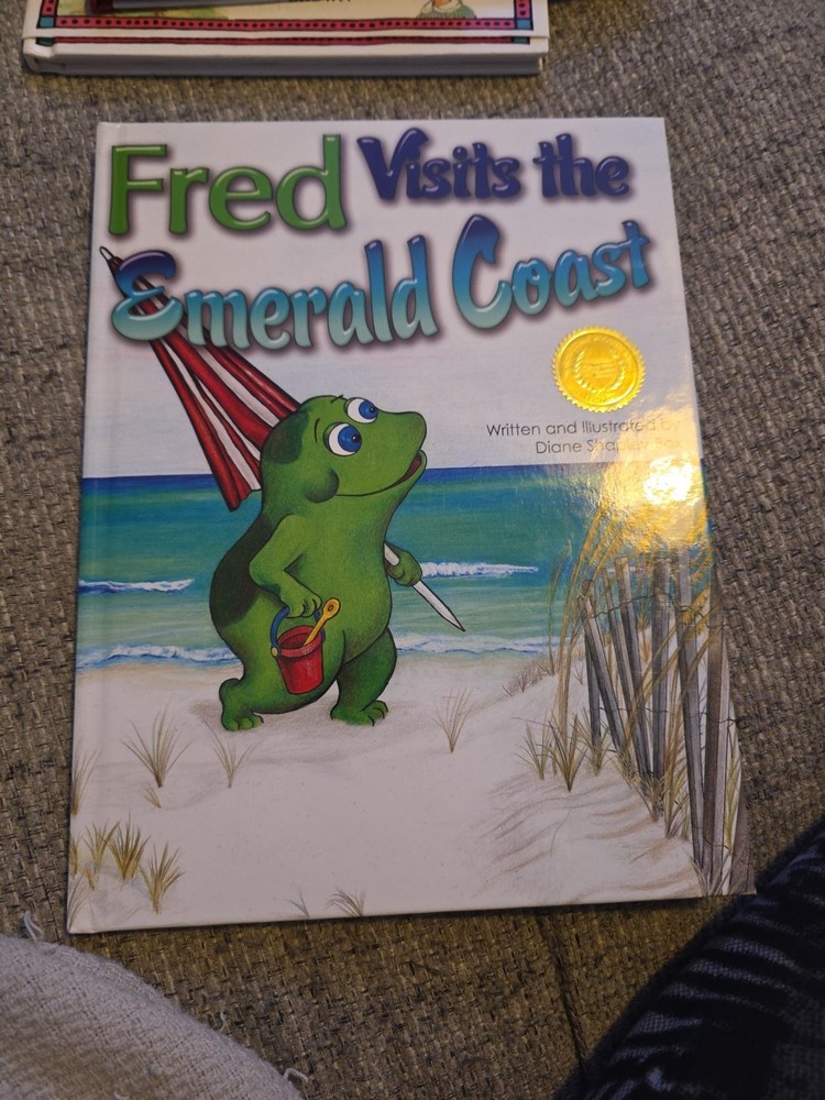Fred Visits the Emerald Coast by Diane Shapley-Box (2011, Picture Book)