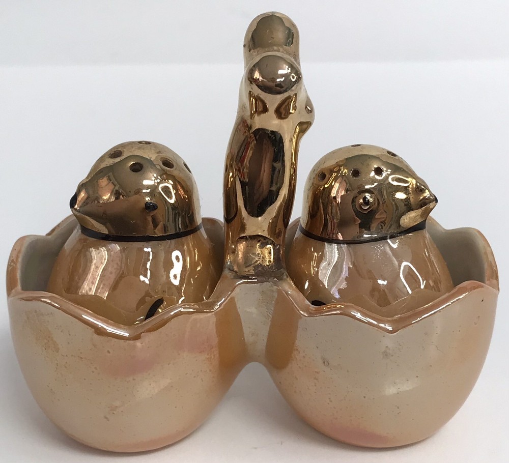 Vintage  Easter Chicks in Egg Gold Salt Pepper Shakers Ceramic Made In Japan