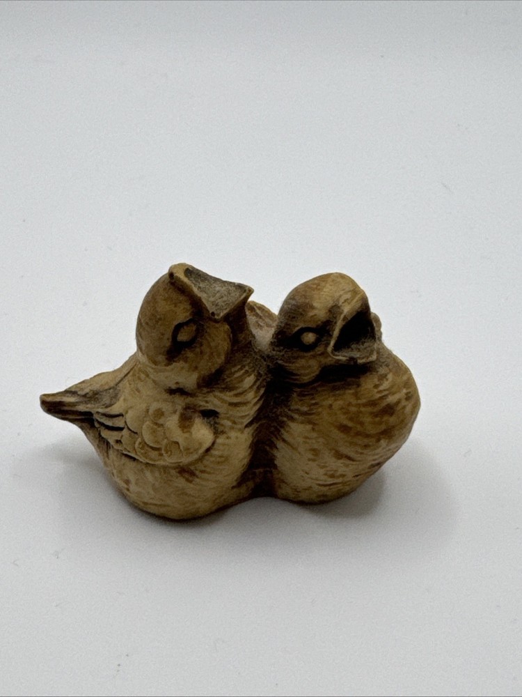 Vintage Wony Sparrow Bird Figurine Carved Italy Resin 1.5