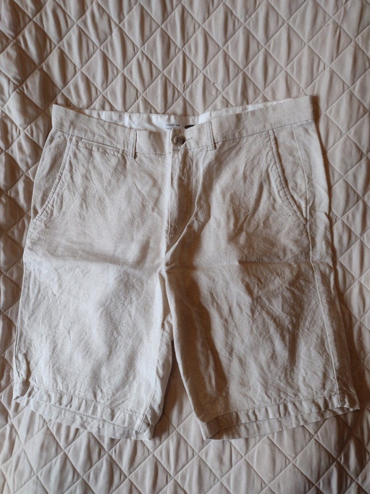 Old Navy Men's Shorts Size 36