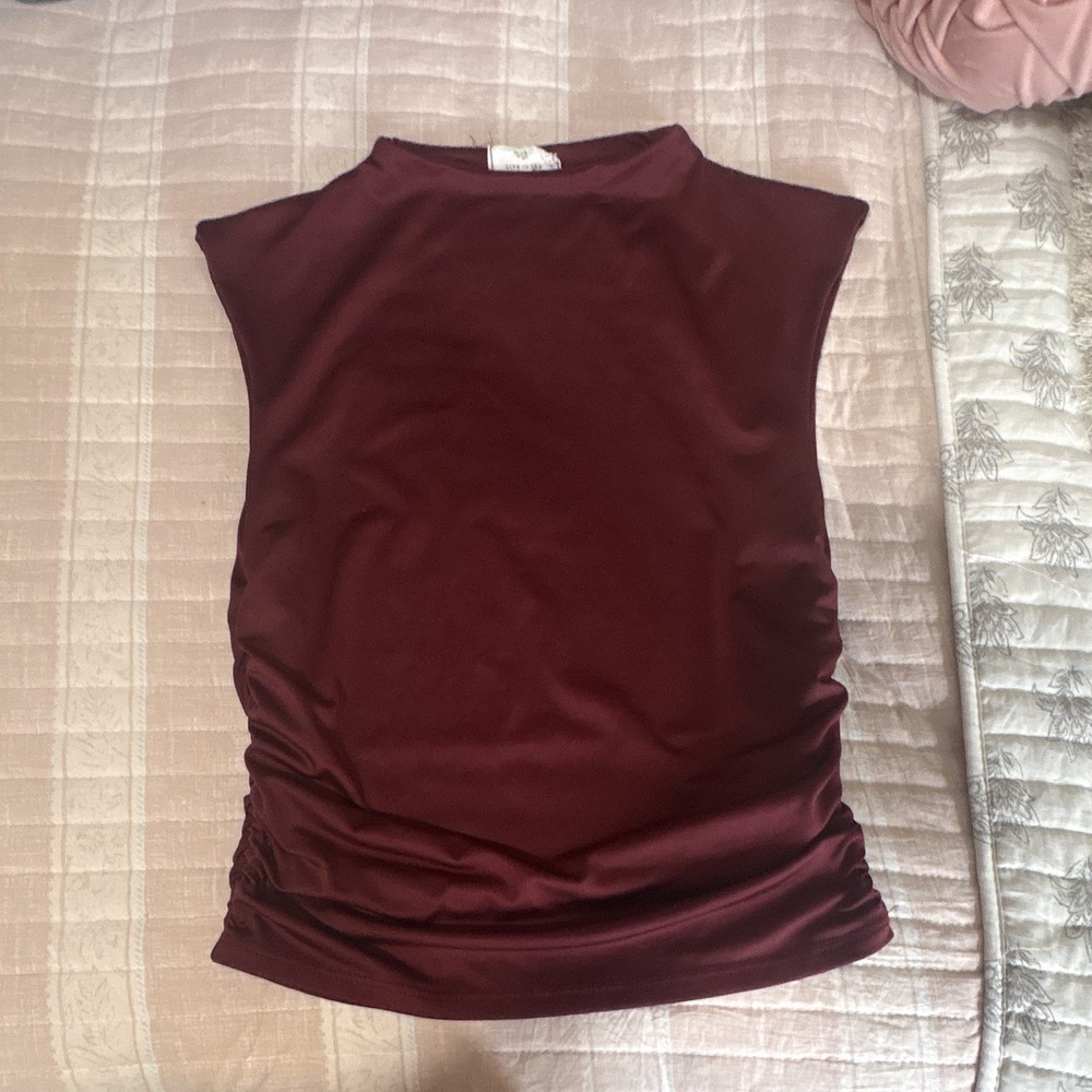 Maternity Women’s M Burgundy Ruched Sleeveless Crew Neck Pullover Top