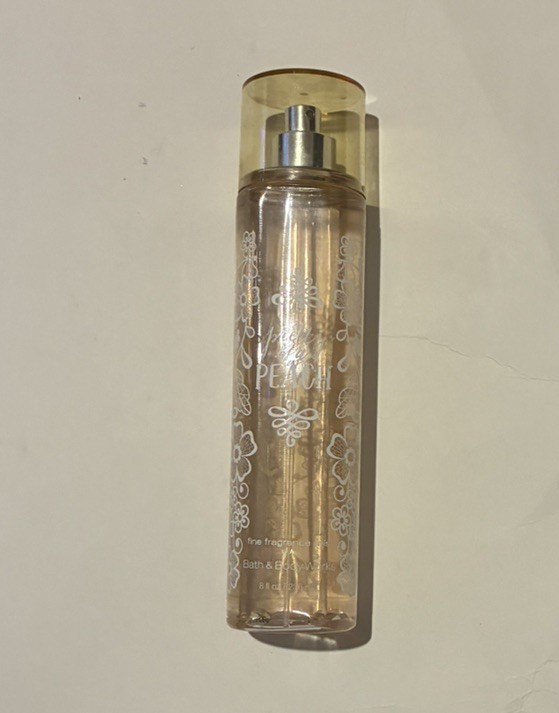 Bath and Body Works PRETTY AS A PEACH Fine Fragrance Mist ~ 8 fl.oz.
