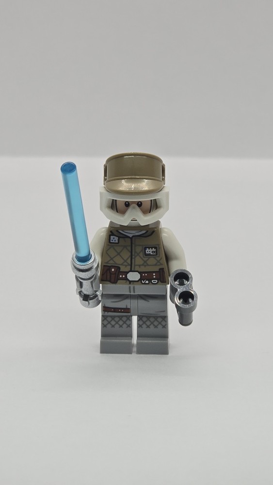LEGO Star Wars Luke Skywalker Hoth Minifigure Balaclava w/ Lightsaber