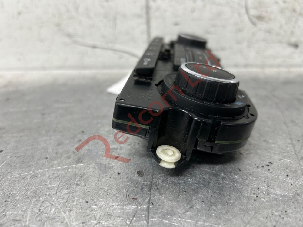 2009-2013 SKODA Octavia Digital Climate Control Panel 0.0 Version