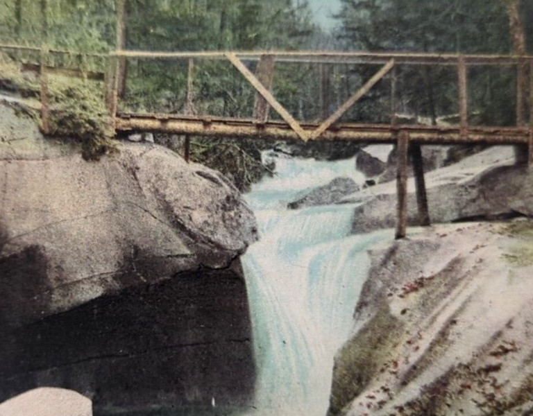 The Basin Franconia Notch White Mountains NH New Hampshire VTG Souvenir Postcard