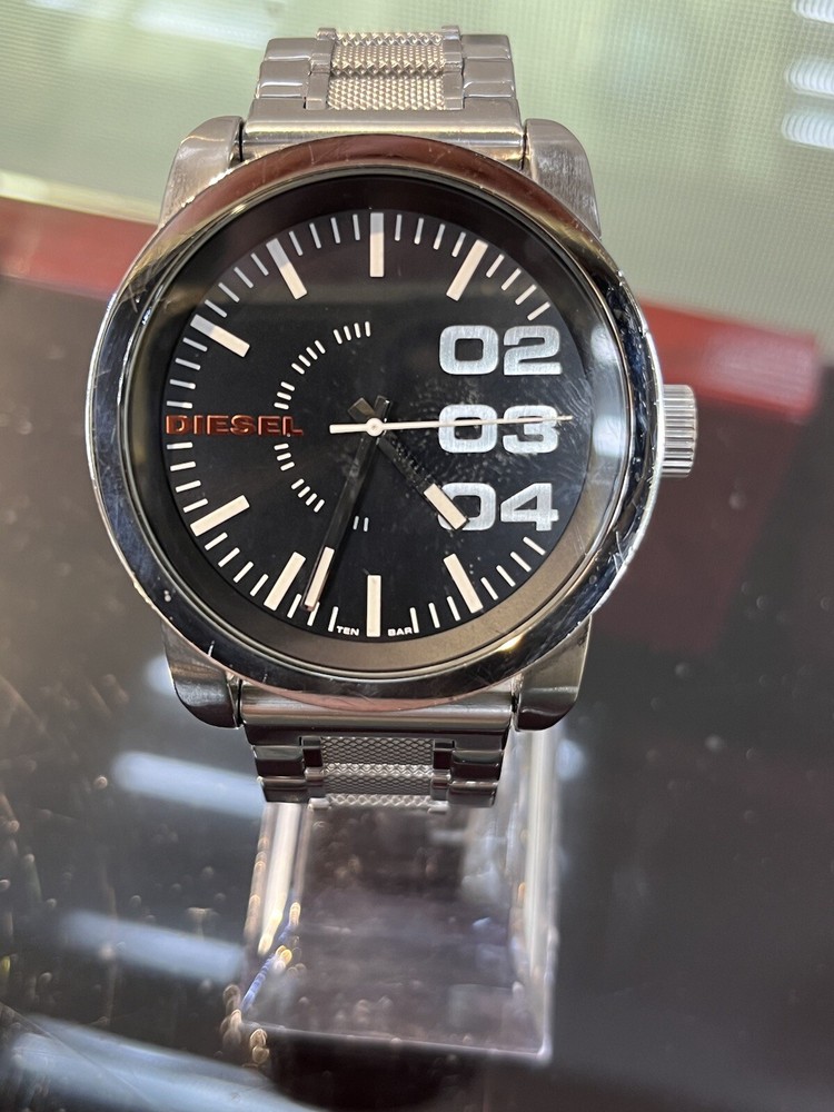 mens diesel watch 46mm Mint