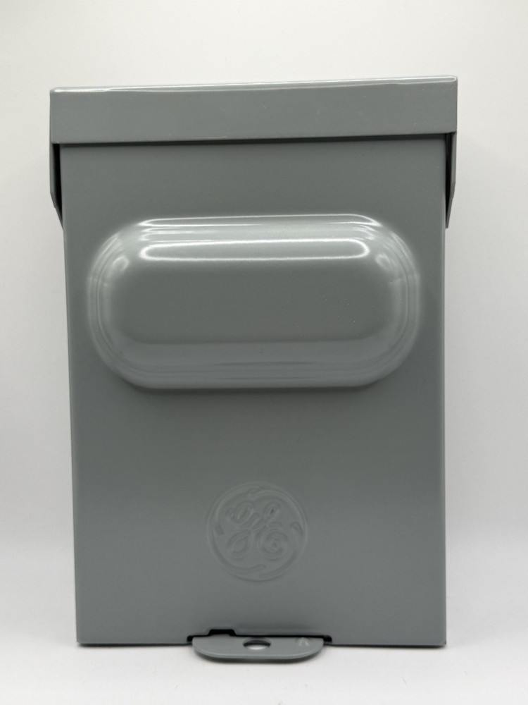 GE 60 Amp AC Disconnect 240V Non-Fused Outdoor Disconnect Box TFN60RCP NEW