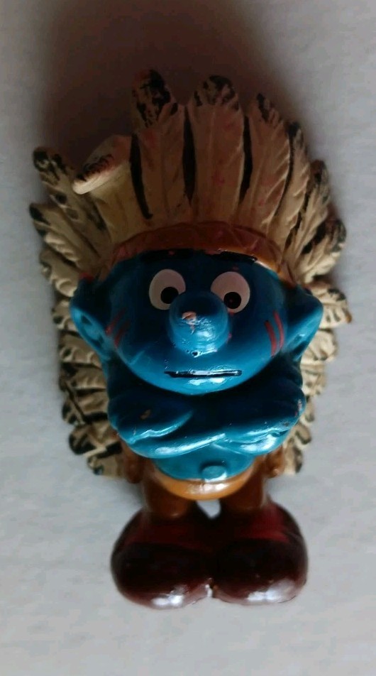 Vintage Smurfs Indian Chief Smurf 1981 PVC Figurine Schleich Peyo