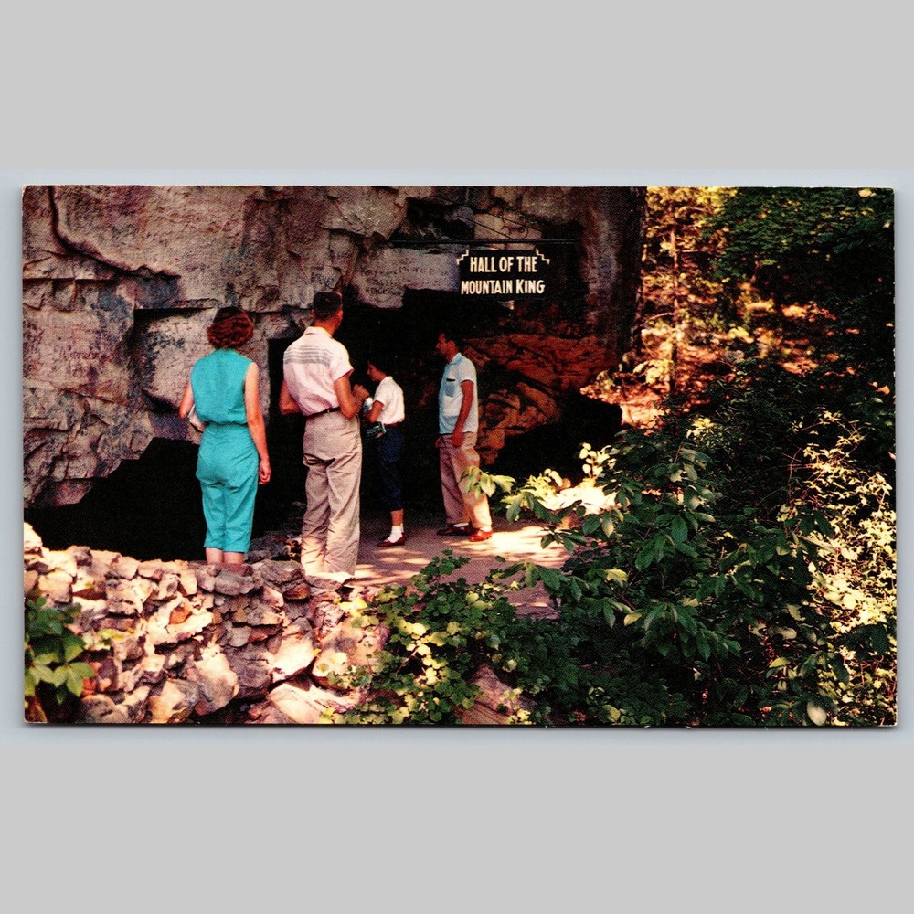 Postcard Hall of the Mountain King Rock City Chattanooga TN 1956