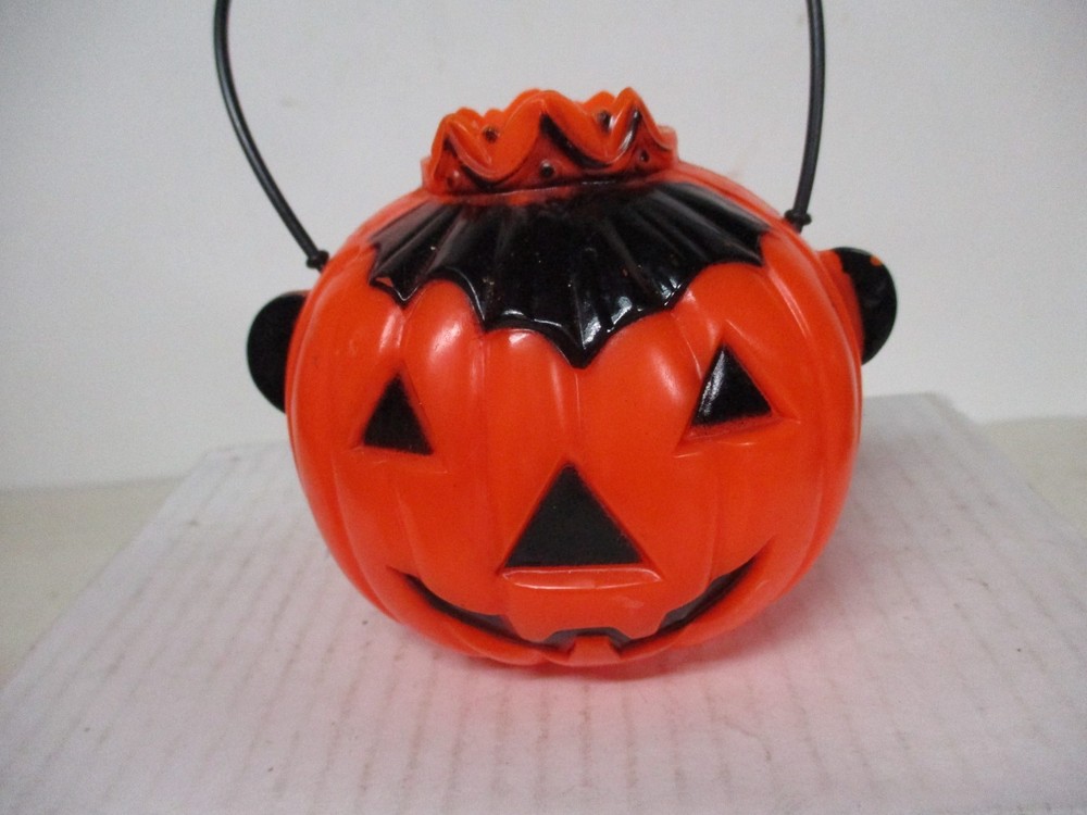 Vintage Halloween Hard Plastic JOL Pumpkin Head Candy Container THE QUEEN