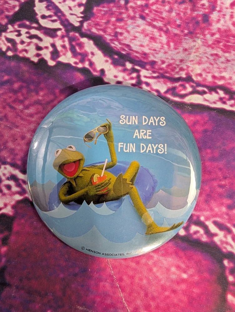 Vintage Kermit The Frog Sun Days Are Fun Days Large Pin Pinback 1980 Hallmark