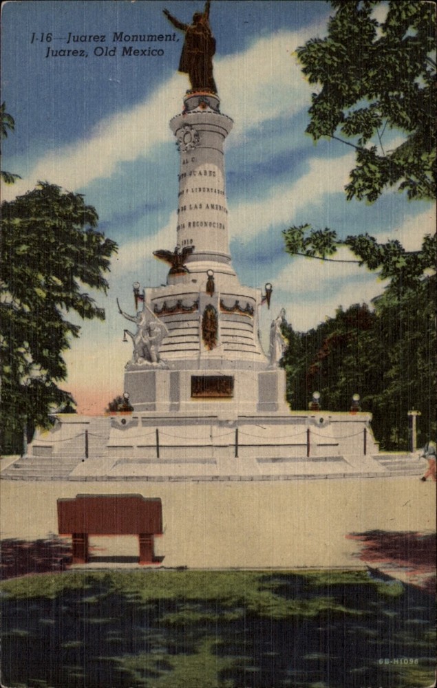 Juarez Monument Juarez Old Mexico vintage postcard s945