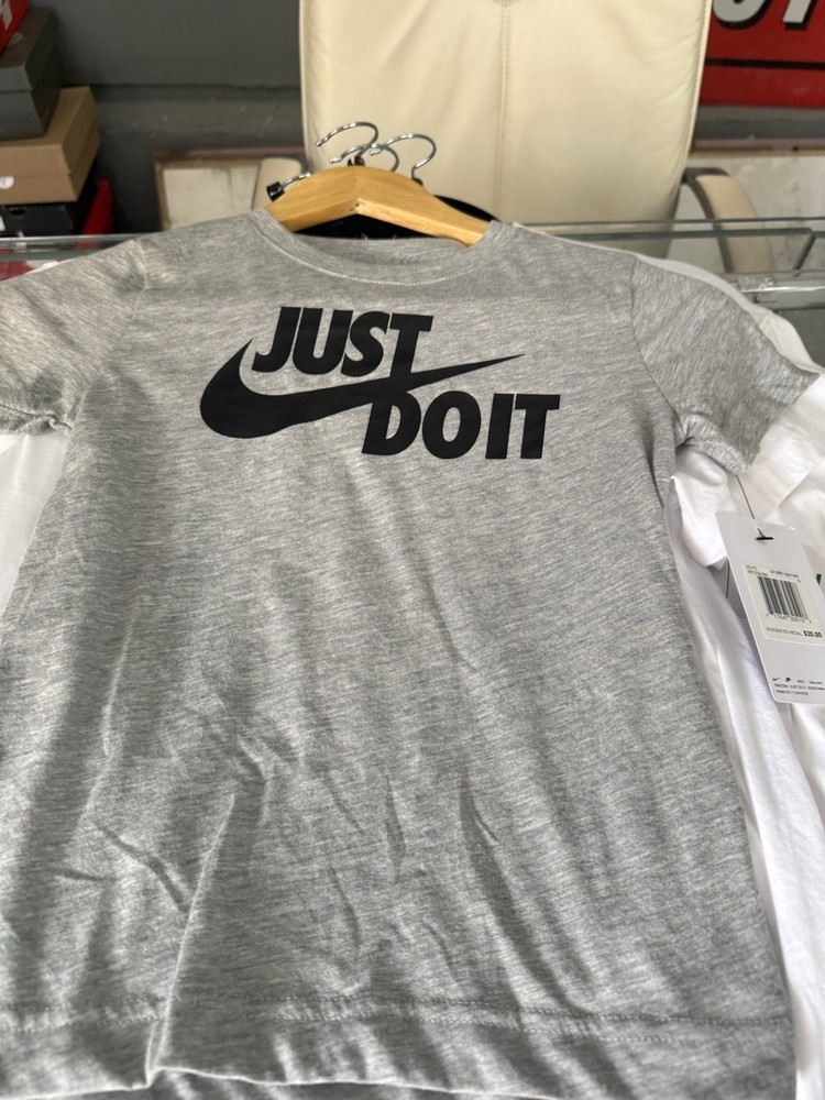 Nike Just Do It Gray Short Sleeve Crew Neck Logo Men's T-Shirt Size L