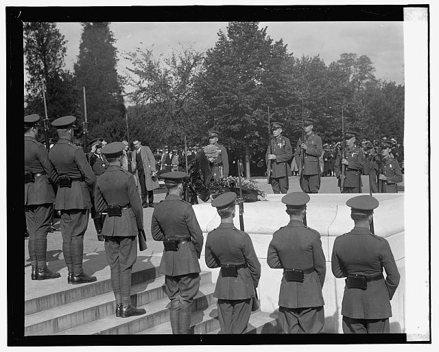 Queen Marie Tomb of Unknown Soldier Arlington Virginia 1926 Military Ceremony