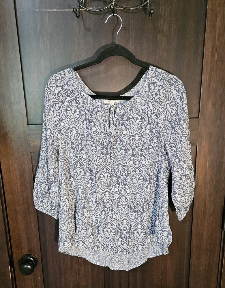 EUC Women's Boho Peasant Blue & White Floral Lightweight Blouse Top Size Small