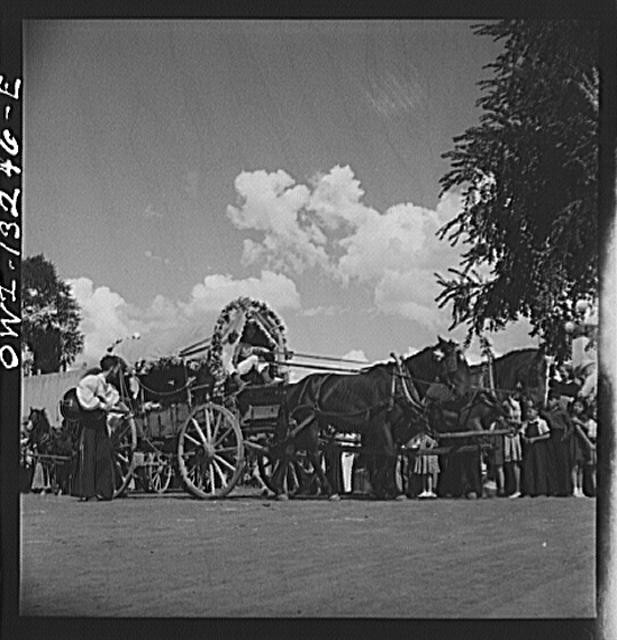 Photo:Horse Drawn Wagon Parade 1900s Women Crowd Festival Print