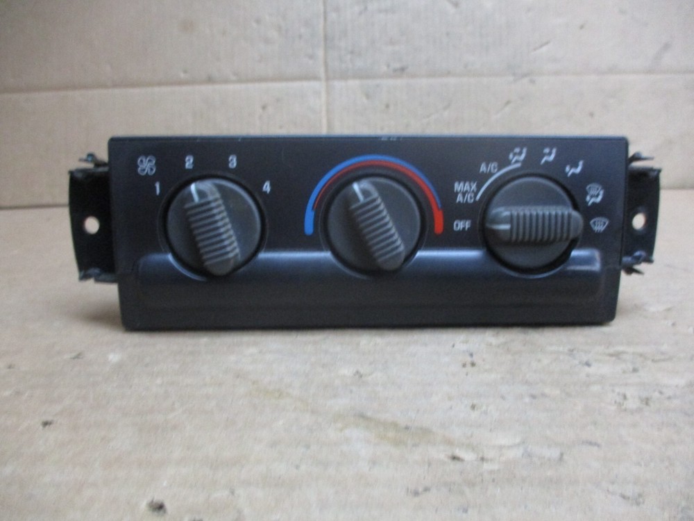99 00 01 02 Chevy S10 Blazer Temperature Climate Control Dash A/C Heat 16250545