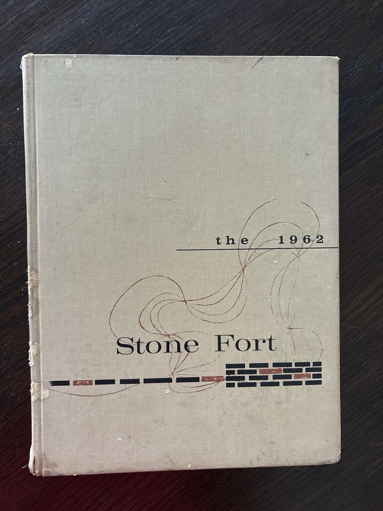 1962 Stephen F. Austin State College Yearbook - Nacogdoches, TX/ STONE FORT SFA