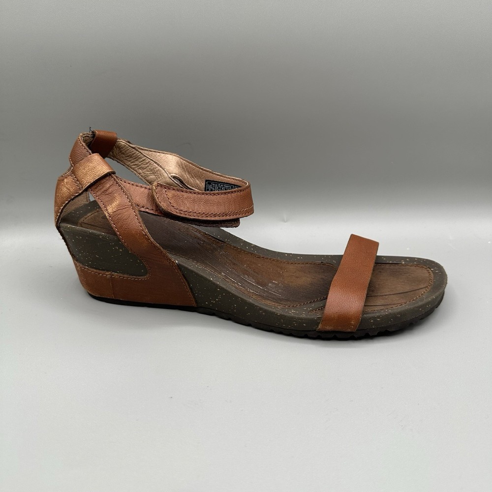 Teva Cabrillo Leather Wedge Sandals for Women Size 9 Brown Ankle Strap Slip On 1000070
